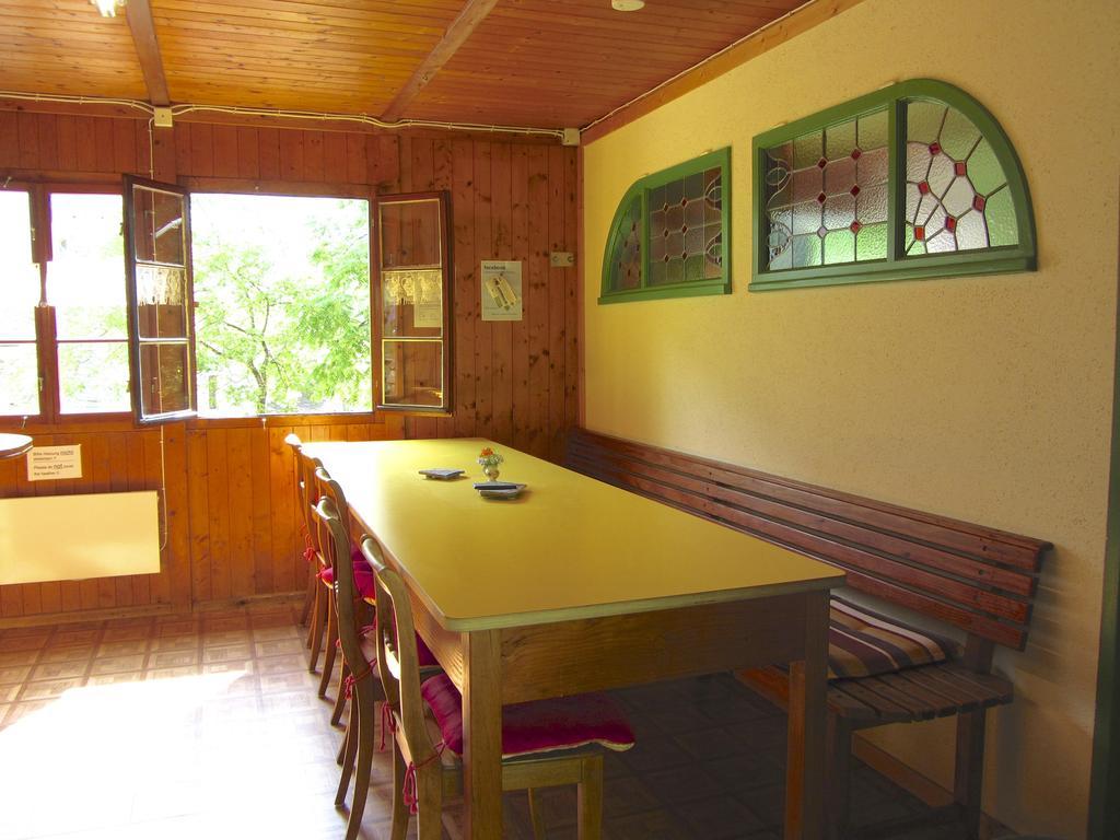 Albergue Baracca Backpacker Aurigeno Habitación foto